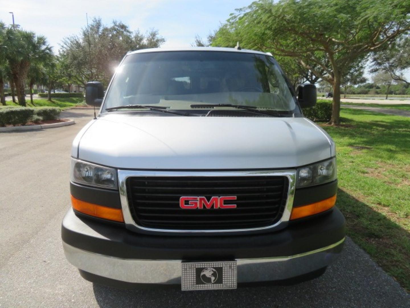 2017 Silver /Tan GMC Savana (1GTW7AFG6H1) , 4x4 transmission, located at 4301 Oak Circle #19, Boca Raton, FL, 33431, (954) 561-2499, 26.388472, -80.084045 - Photo#18